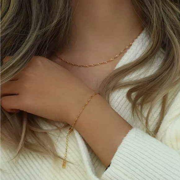 Necklace & Bracelet Set ⭐️ 18K Gold Plated Twist Chain - Picture 3 of 7